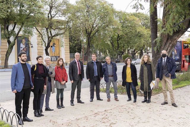 El alcalde de Sevilla, Antonio Muñoz, ha presentado este miércoles la iniciativa 'Calle Cultura'.