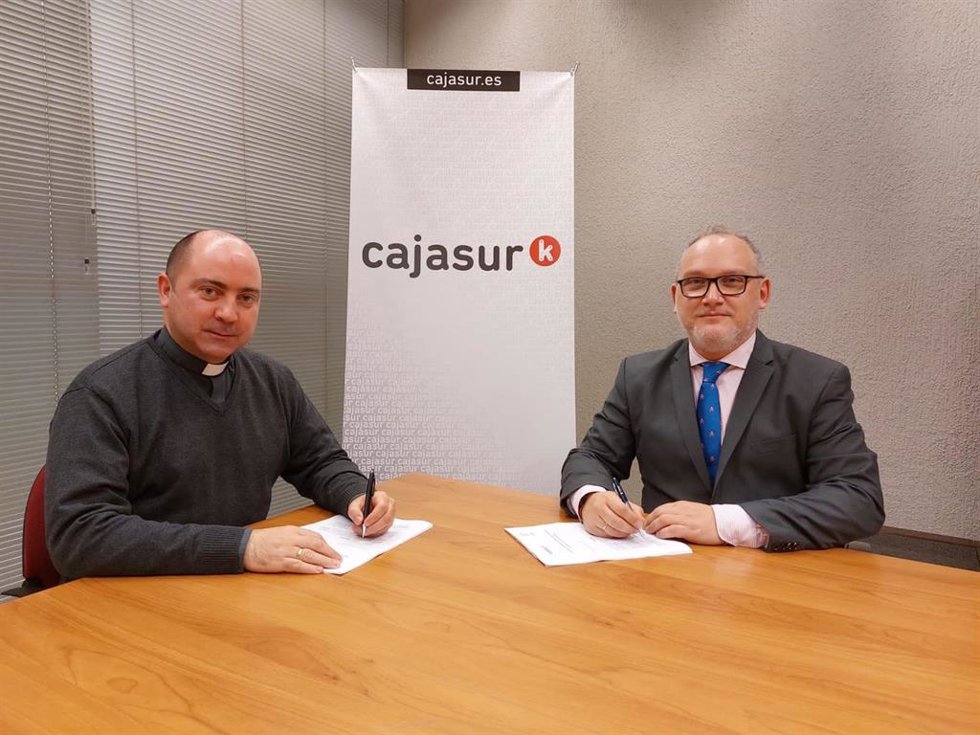 José Antonio Perdigones y Alberto Castro, durante la firma del acuerdo.