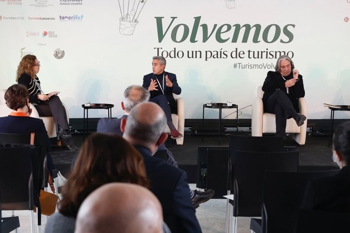 El vicepresidente cántabro, Pablo Zuloaga, durante su intervención en la mesa de diálogo 'Turismo cultural y de patrimonio'