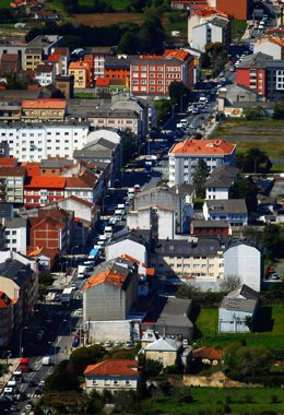 Vista general de la marcha de transportistas durante el décimo día de paro nacional de transportistas, a 23 de marzo de 2022, en Ferrol, A Coruña, Galicia (España). La movilización de los transportistas ha partido del Polígono Industrial de Río do Pozo 