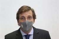 Almeida cree que el Gobierno "acabará diciendo que quien va a comprar un yogur y no lo encuentra es la ultraderecha"