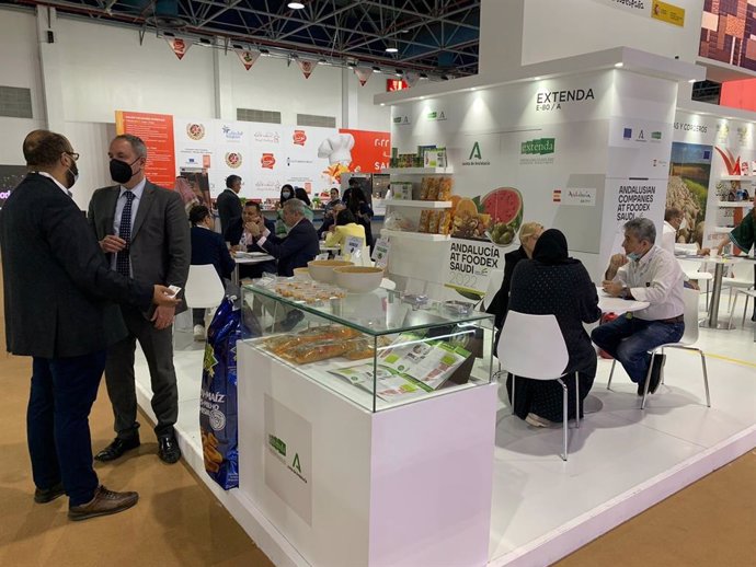 Arabia Saudí, que importa 14.200 millones en productos agro, acoge en Foodex la oferta impulsada por Extenda.