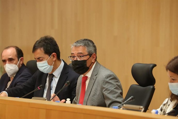 El presidente de la Diputación, Francisco Salado, durante el pleno de marzo de 2022