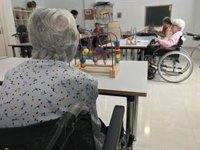 UGT traslada a la Junta el estado de "precariedad" de trabajadores de la dependencia y pide actualizar tablas salariales