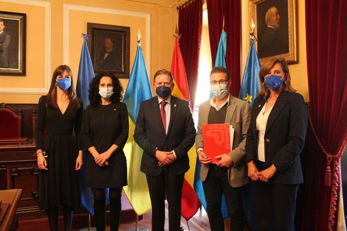 Reunión del Ayuntamiento de Oviedo