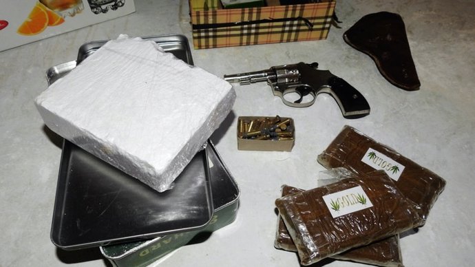 Operación antidroga de Ertzaintza y Guardia Civil en Bilbao y Valladolid