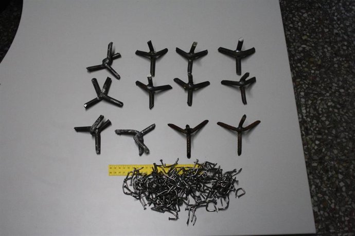 Pinchos intervenidos a un transportista participando en un piquete