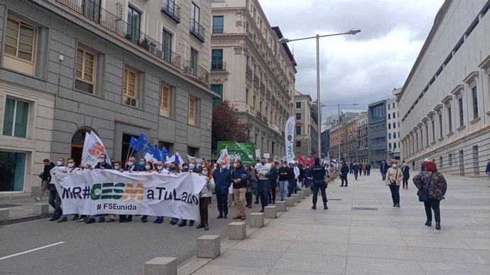 La Confederación Estatal de Sindicatos Médicos (CESM) en colaboración con la organización FSEunida ha recorrido las calles del centro de Madrid.