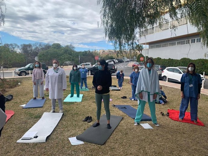 Profesionales sanitarios del Hospital Clínico de Málaga participan en un proyecto piloto de humanización para la gestión del estrés a través del mindfulness