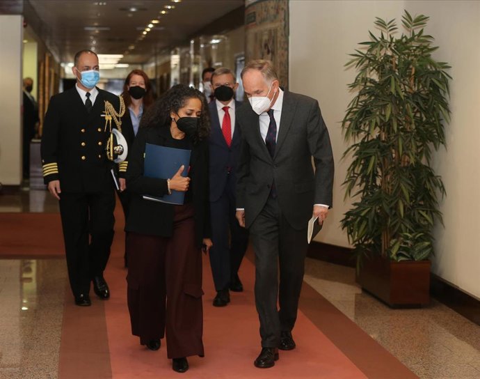 Archivo - La nueva embajadora de Estados Unidos en España, Julissa Reynoso, a su llegada para reunirse con la ministra de Defensa, en el Ministerio de Defensa, a 1 de febrero de 2022, en Madrid (España). Este encuentro se produce en plena crisis interna