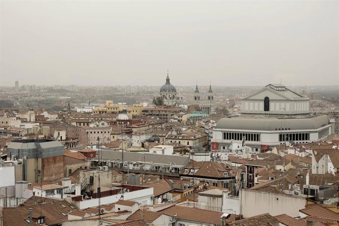 Vistas de Madrid desde la cafetería de El Corte Inglés de la Plaza de Callao.