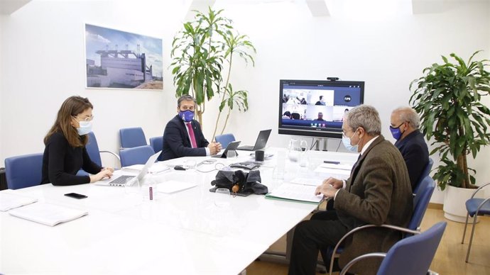 El consejero de Transformación Económica, Industria, Conocimiento y Universidades, Rogelio Velasco --presidente, a su vez, de la sociedad gestora del PCT Cartuja-- en el transcurso del consejo de administración celebrado este jueves.