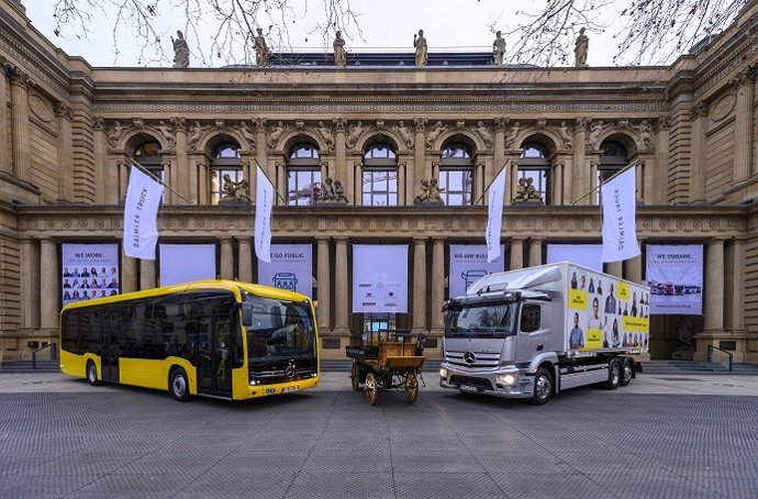 Archivo - Daimler Truck debuta en la Bolsa de Fráncfort