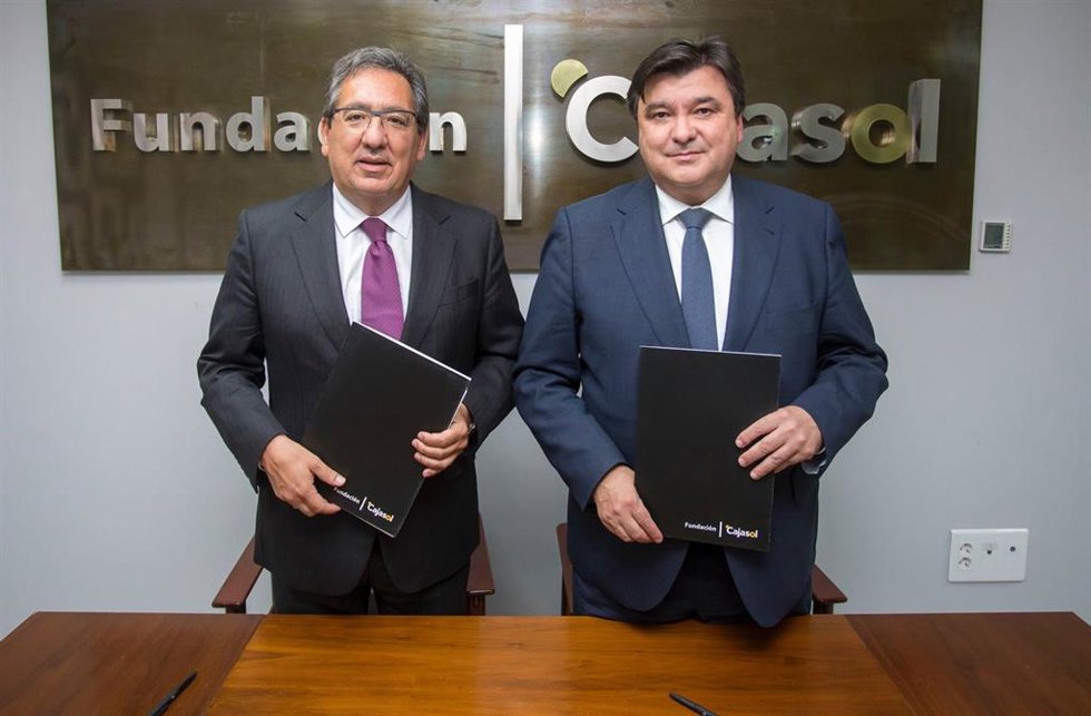 Firma del convenio.
