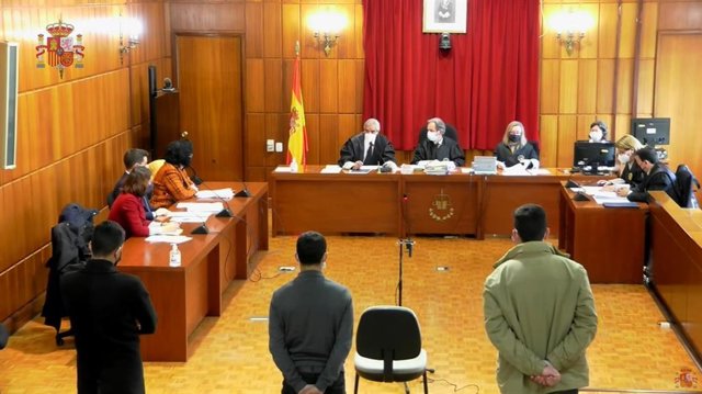 Juicio contra los tres jóvenes acusados de causar daños en las vías del tren