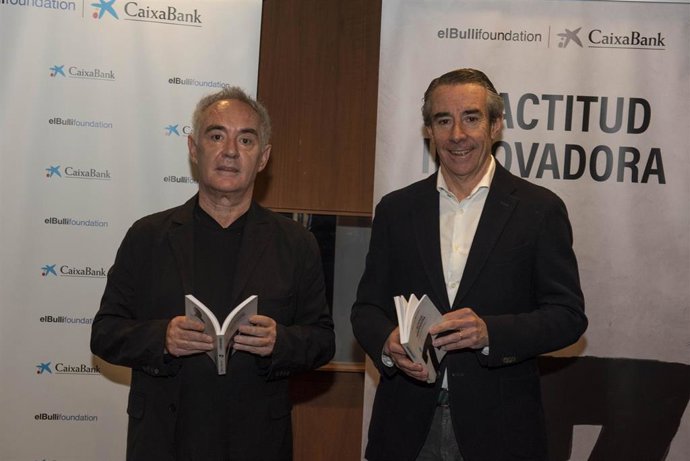 El  presidente de elBullifoundation, Ferran Adri, y el director general de Negocio de CaixaBank, Juan Antonio Alcaraz.
