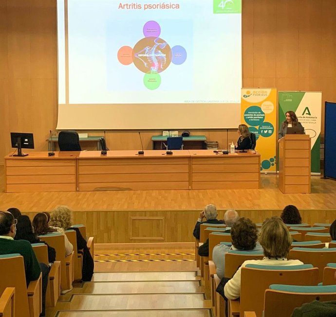 II Taller sobre la Innovación en la condición psoriásica dirigido a personas afectadas de psoriasis o artritis psoriásica organizado por el Hospital de Valme.