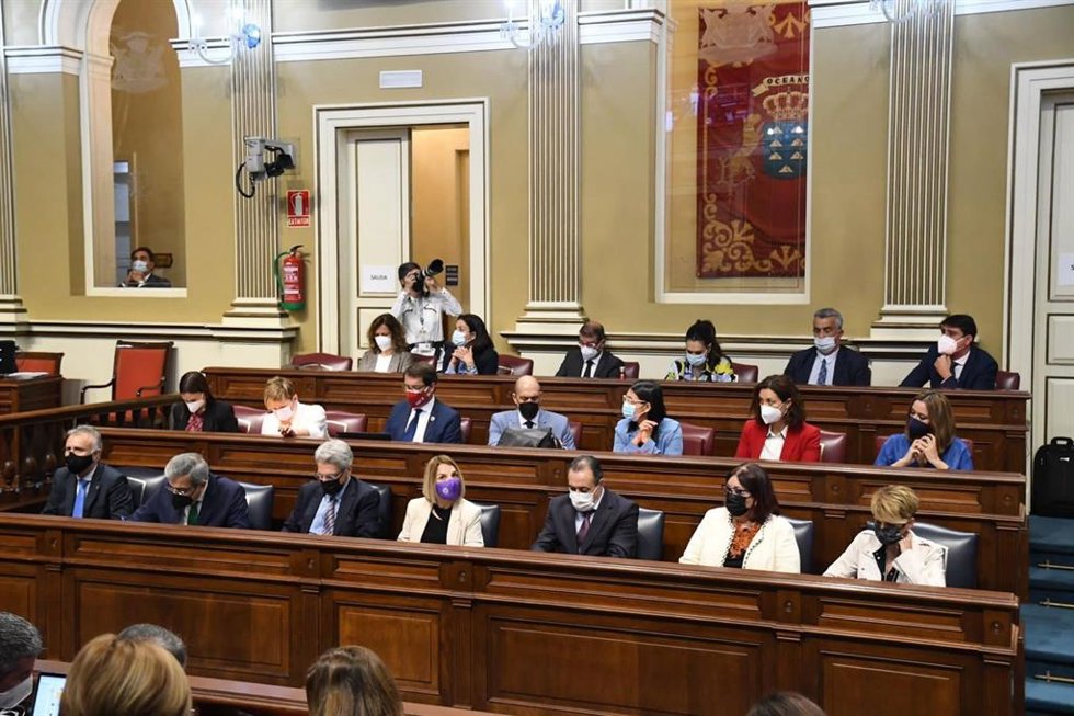 Miembros del Gobierno de Canarias en el 'Debate sobre el Estado de la Nacionalidad'