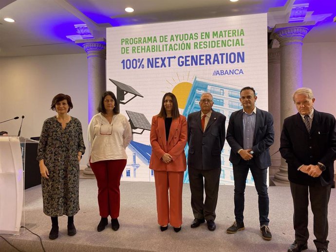 Jornada sobre fondos Next Generation para rehabilitación en la sede Abanca de Santiago.