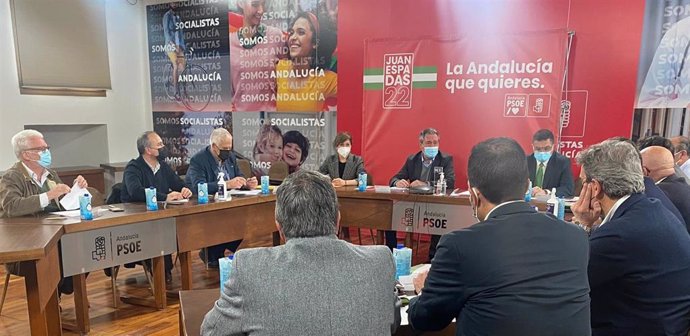 Reunión del secretario general del PSOE-A, Juan Espadas, con asociaciones agrarias y de caza de Andalucía.