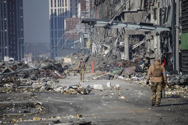 Soldados ucranianos en Kiev