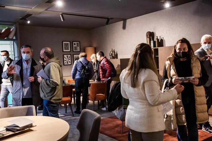 Los visitantes de Feria del Mueble de Zaragoza destacan la funcionalidad de su app para hacer negocio.