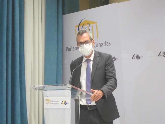 Archivo - El Fiscal Superior de Canarias, Luis del Río, en la presentación de la memoria de la Fiscalía correspondiente a 2020