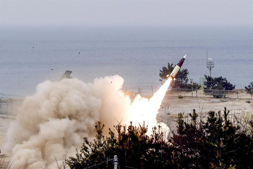 Misil lanzado por Corea del Sur en respuesta al ensayo de Corea del Norte