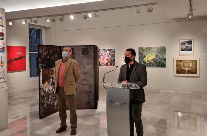 Inauguración de la exposición de artistas del casco antiguo en Badajoz