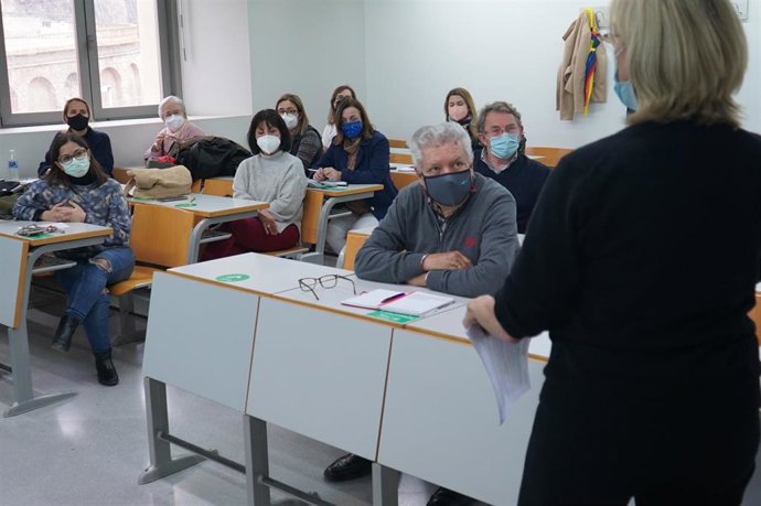 Seis estudiantes y dos responsables de Investigación e Idiomas de la Universidad de Podolia llegan con becas a la UPCT