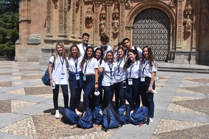 Los estudiantes de Bachillerato de CyL que participan en la final de las Becas Europa Santander.