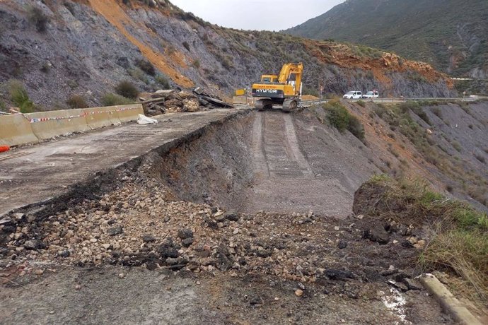 Arranca el arreglo de la carretera que atraviesa las Cuestas del Cedacero (Cartagena)