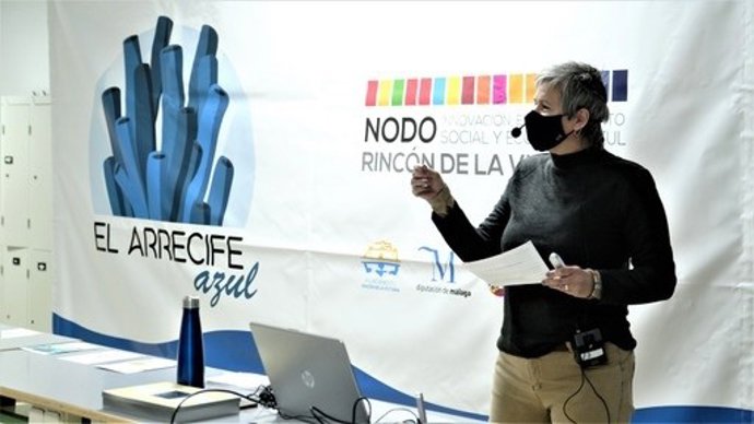 La Diputación de Málaga impulsa la gestión empresarial con impacto social en Rincón de la Victoria con actividades formativas