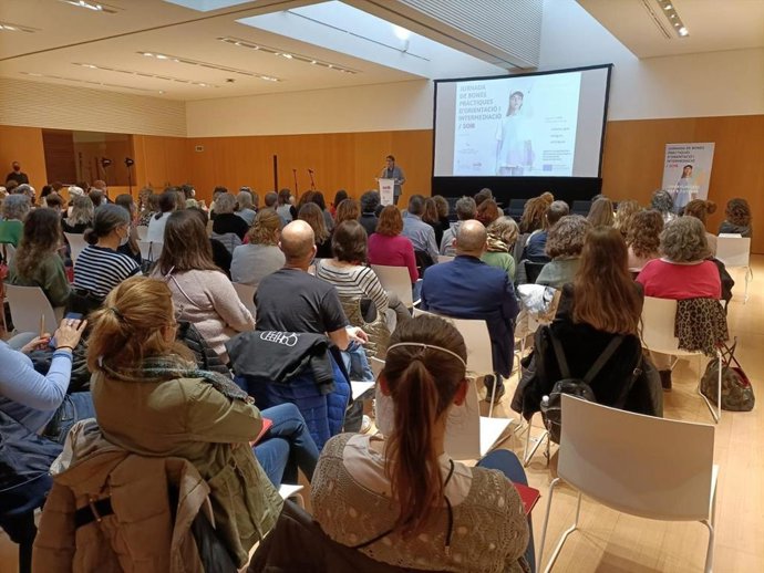 Archivo - Los asistentes durante la jornada.