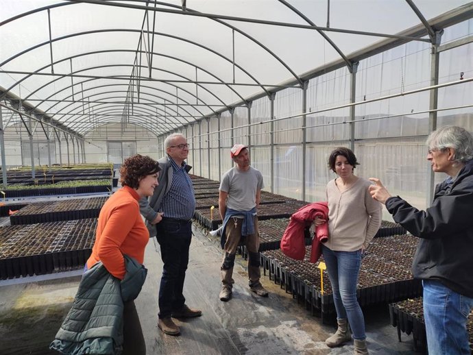 Oriol Anson, a la derecha, ha visitado este viernes el centro de investigación y formación La Conca de Tremp