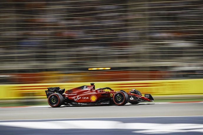16 LECLERC Charles (mco), Scuderia Ferrari F1-75, action during the Formula 1 Gulf Air Bahrain Grand Prix 2022, 1st round of the 2022 FIA Formula One World Championship, on the Bahrain International Circuit, from March 18 to 20, 2022 in Sakhir, Bahrain 