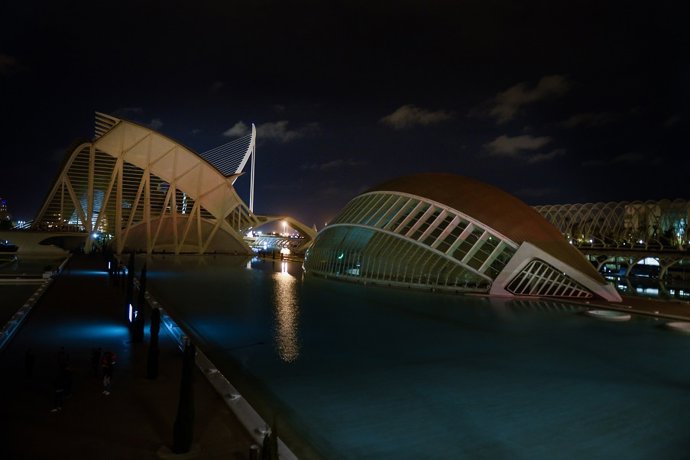 Archivo - La Ciutat de les Arts i les Cincies se suma a 'La Hora del Planeta'