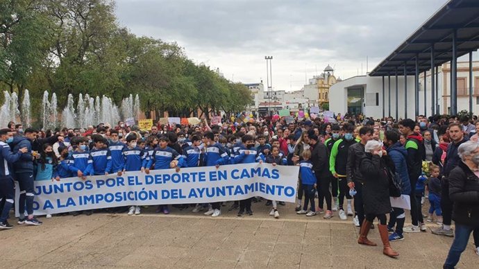 Vox acusa al PSOE de Camas (Sevilla) de "querer privatizar" escuelas deportivas y "poner en riesgo" a 60 monitores