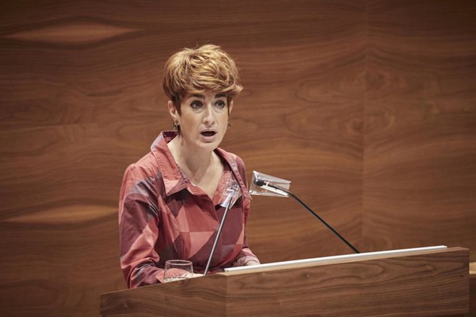 Archivo - La portavoz de EH Bildu en el Parlamento de Navarra, Bakartxo Ruiz