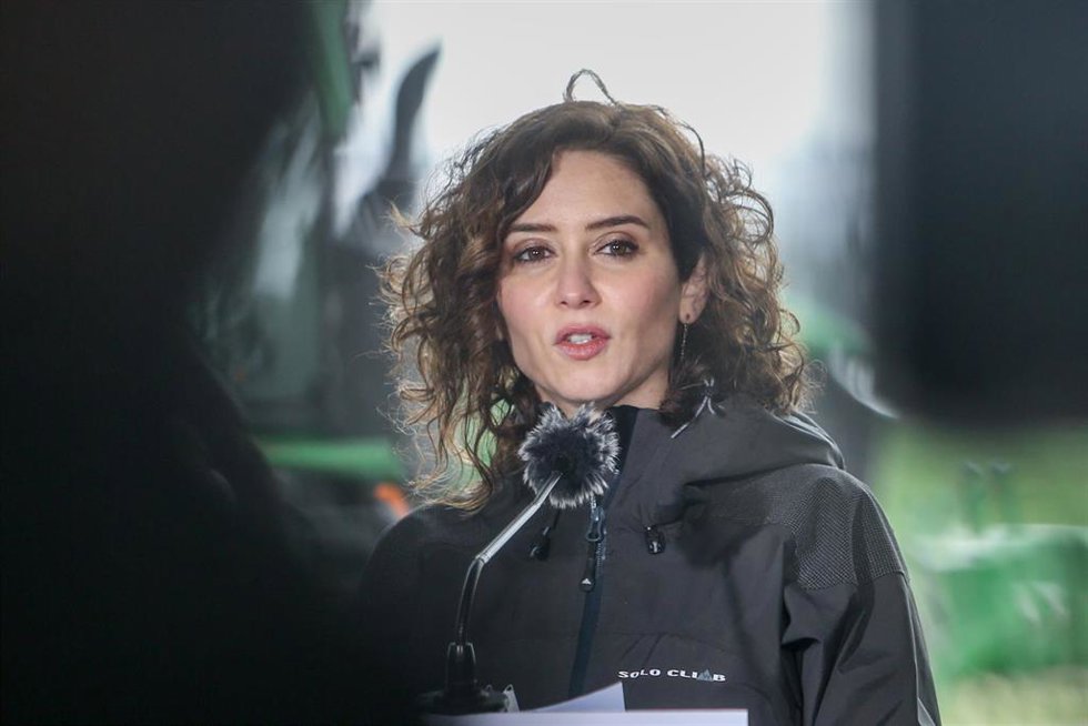 La presidenta de la Comunidad de Madrid, Isabel Díaz Ayuso, interviene en la explotación Agropecuaria El Espino Camino del Espino donde ha acudido para hacer balance del Plan Terra, a 25 de marzo de 2022, en Brunete, Madrid (España). El Plan Terra fue p
