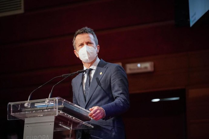 El consejero de educación del gobierno vasco, Jokin Bildarratz