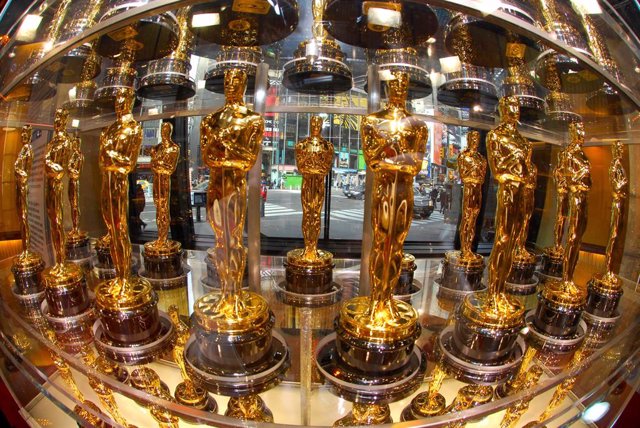 Archivo - Estatuillas de los premios Oscar