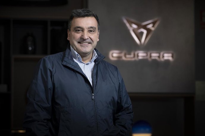 Archivo - Arxiu - El president del comit d'empresa i secretari general d'UGT de Seat, Matías Carnero