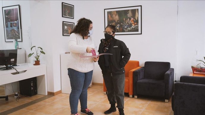 Treball Solidari posibilita, con apoyo de la Conselleria de Asuntos Sociales, la integración sociolaboral de 66 mujeres.