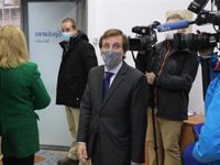 Almeida defiende que dos informes "independientes" niegan irregularidades y ve "lógicas" algunas ausencias en comisión