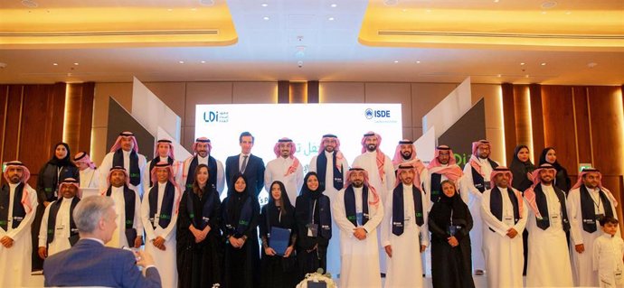El ministro de Deportes de Arabia Saudí preside la graduación del Máster de Sport Management de ISDE.