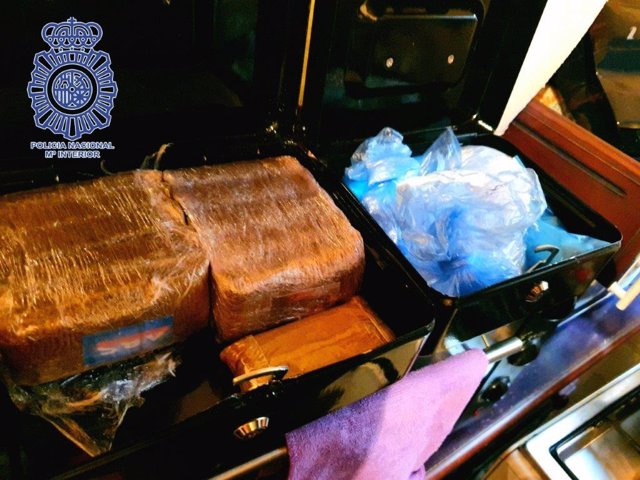 Material incautado por la Policía Nacional en una operación contra la venta de drogas en Bellavista.