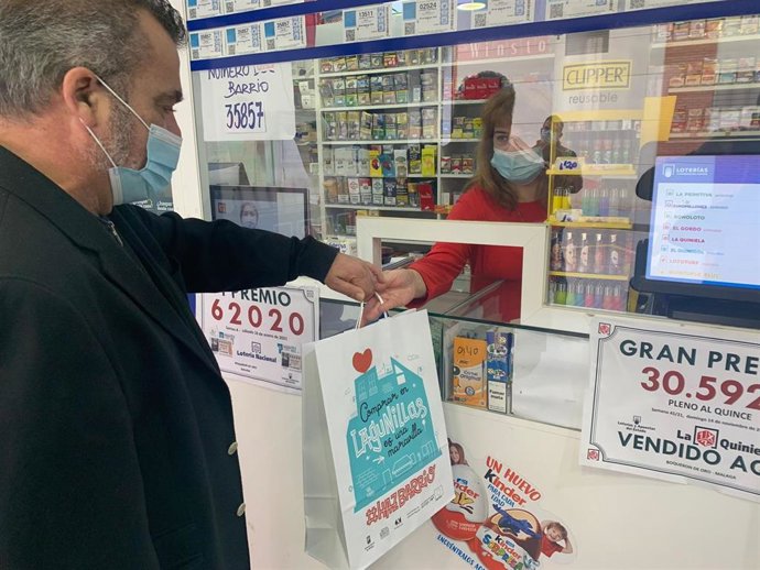 Continúa la campaña Haz Barrio en el Soho, LAgunillas y la Victoria del Ayuntamiento de Málaga capital.