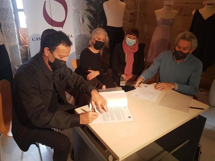 Firma de convenio entre la Fundación María Pagés y la Casa de la Danza