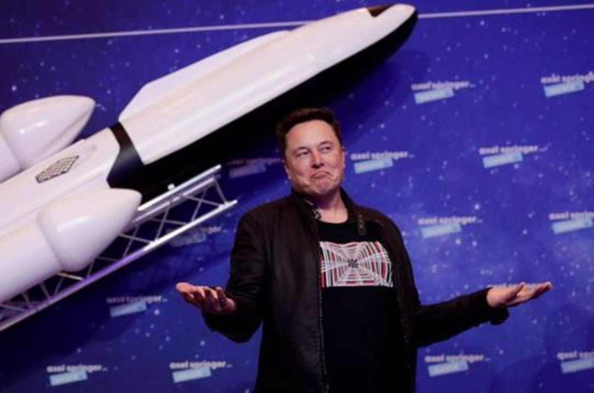 Elon Musk (Tesla) is “seriously thinking” about creating a social network that guarantees freedom of expression